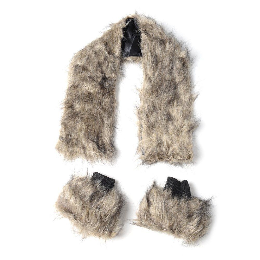 Faux
Fur Collar Scarf and Boot Cuffs
